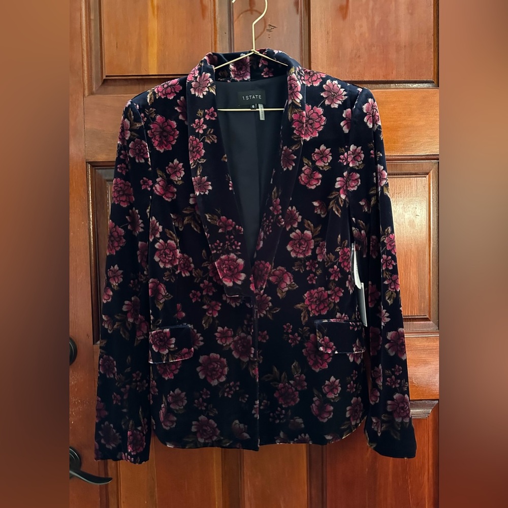1. State Velvet Floral Cropped Blazer Color: Navy Blue Pink Flowers Size 6